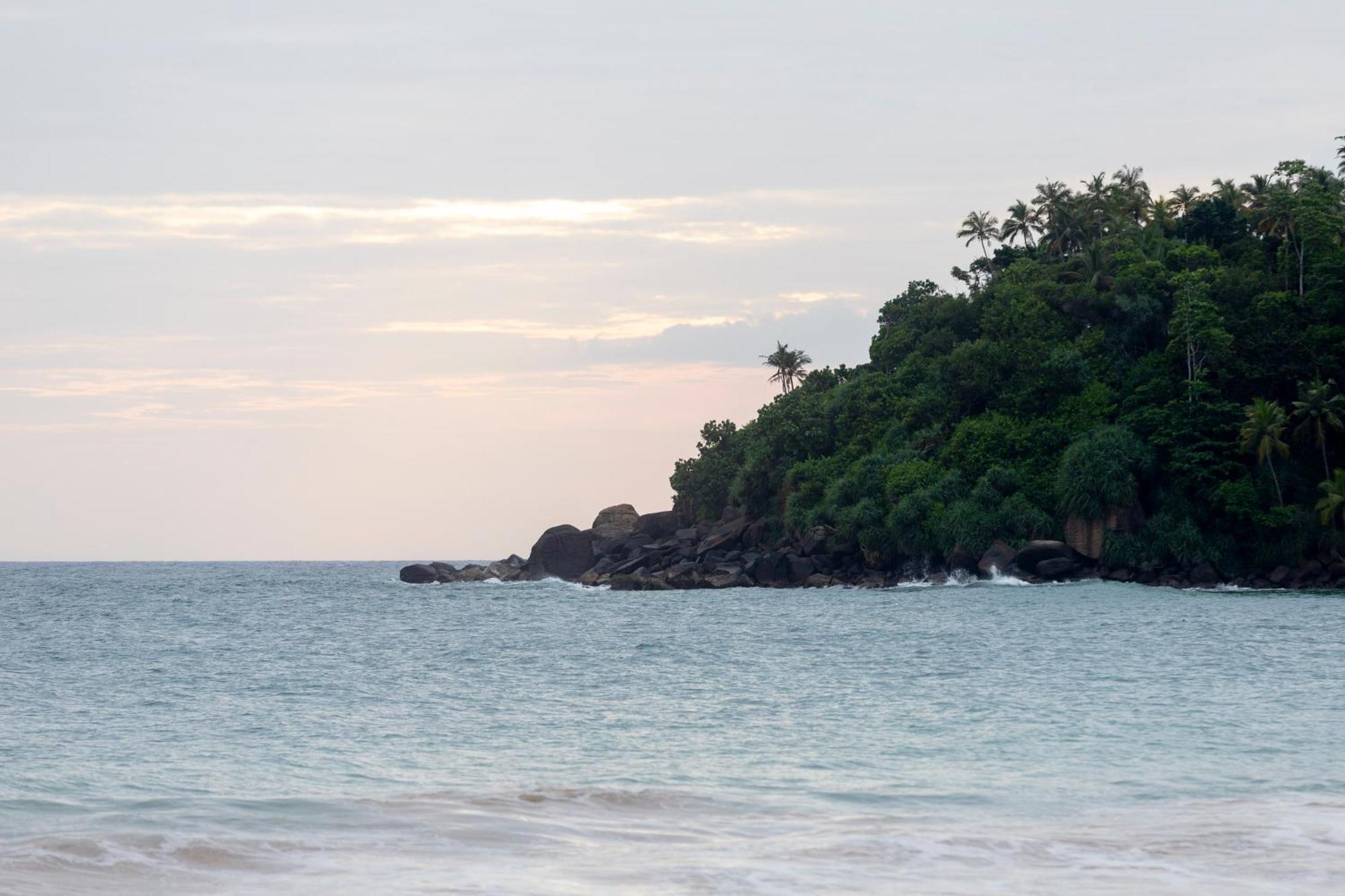 Coastal Villa Mirissa Exterior photo